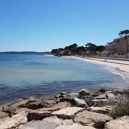 Διαμέρισμα Leflamantduport *